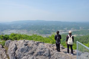 車で行ける板鍋山展望台｜標高757mからのパノラマビューを満喫