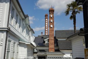 西条酒蔵通りで酒蔵巡り＆美酒鍋堪能コース