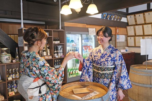 とみよし美容室の着物体験！西条酒蔵通りをレンタル着物で町歩き